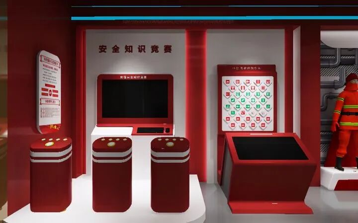 消防体验馆里面有很多科普设备，例如：消防安全科普体验屋、消防知识抢答