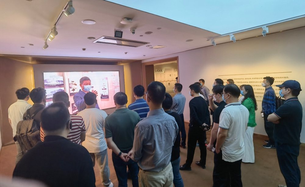 同时还开展了内容丰富、形式多样的团建活动，进一步增进了学员彼此了解和